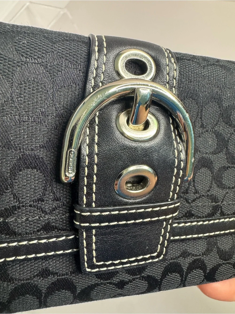 💖 #331 Coach Vintage SoHo Signature Buckle Trifold Long Wallet